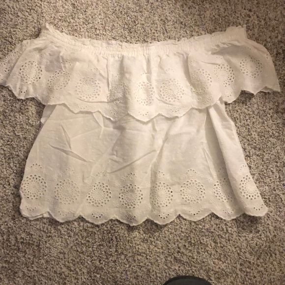 American Eagle Outfitters Tops - AEO Off Shoulder Crop Top